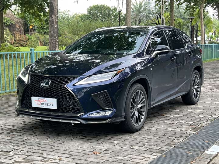 Фото 1 - Lexus RX