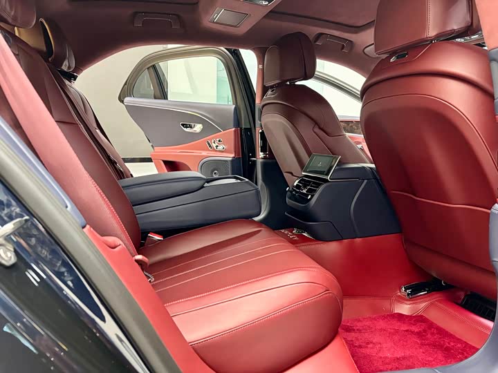 Фото 17 - Bentley Flying Spur