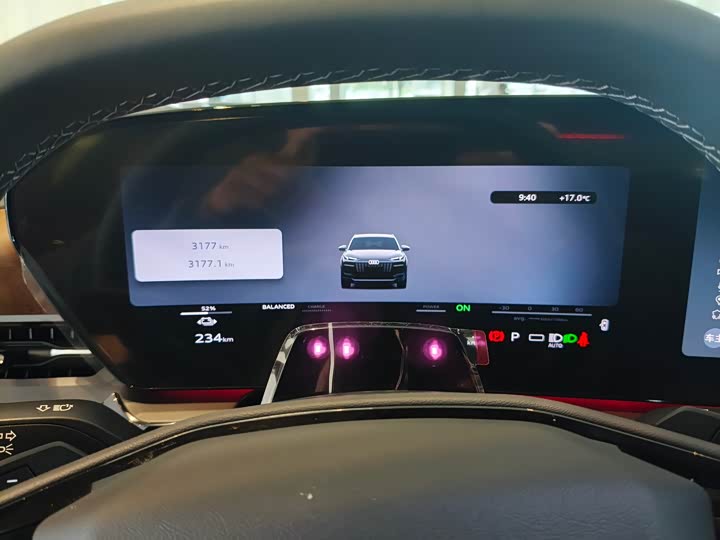 Фото 18 - Audi Q6L e-tron