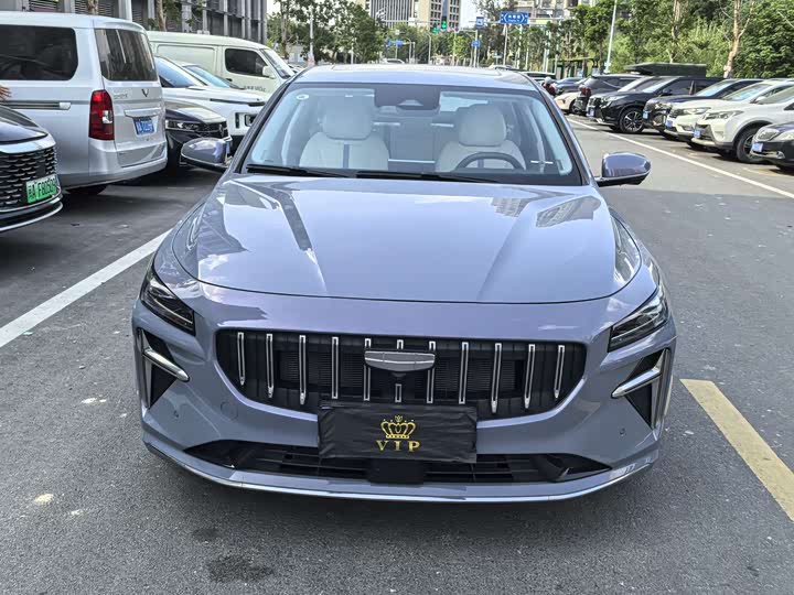 Фото 2 - Geely Preface L