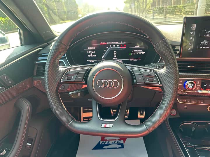 Фото 11 - Audi S4