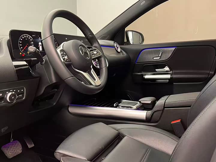 Фото 5 - Mercedes-Benz GLA-Class