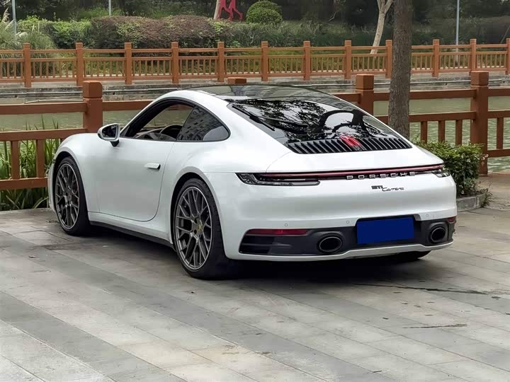 Фото 7 - Porsche 911