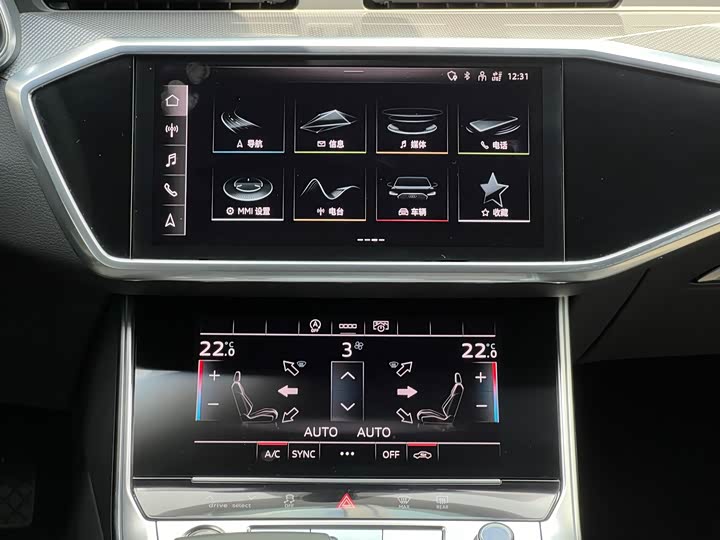 Фото 11 - Audi A6L