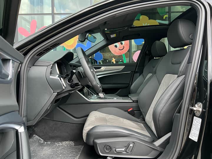 Фото 7 - Audi A6L