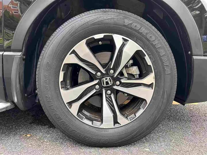 Фото 10 - Honda CR-V