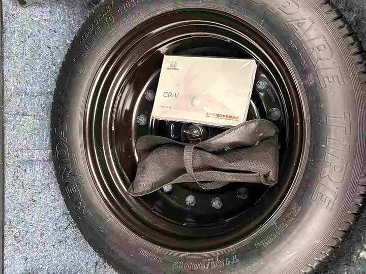 Фото 21 - Honda CR-V