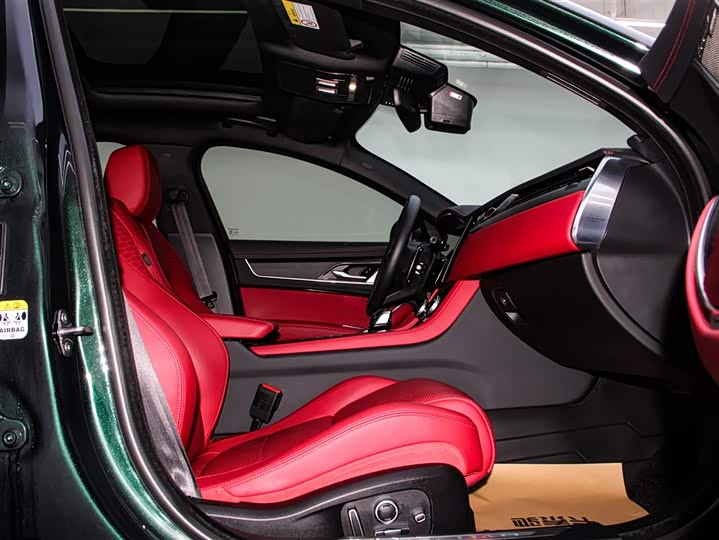 Фото 18 - Jaguar XF L