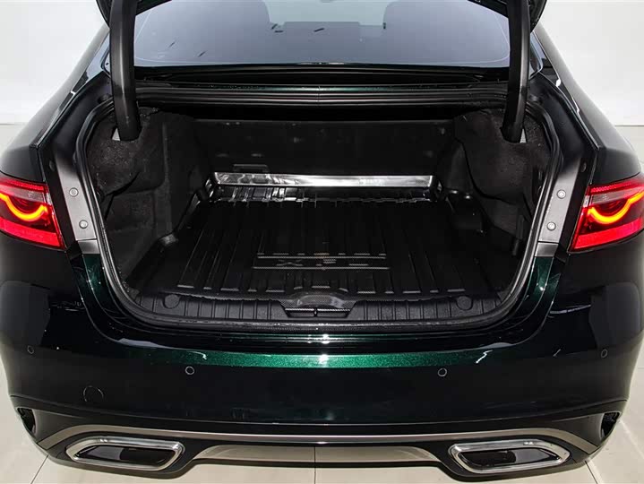 Фото 32 - Jaguar XF L