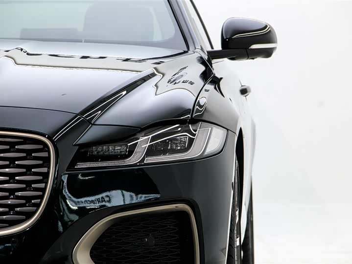 Фото 9 - Jaguar XF L