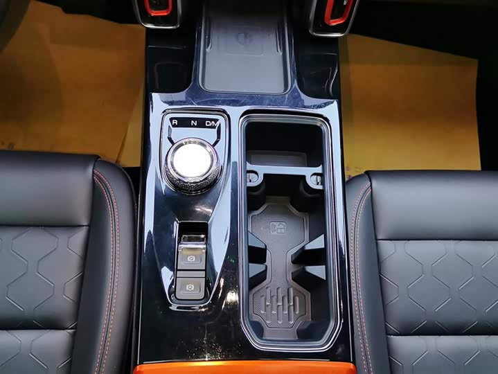 Фото 16 - Haval Dargo