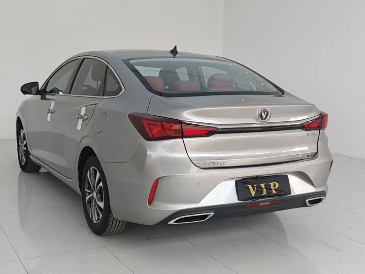 Фото 11 - Changan Eado Plus