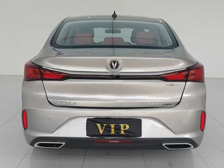 Фото 12 - Changan Eado Plus