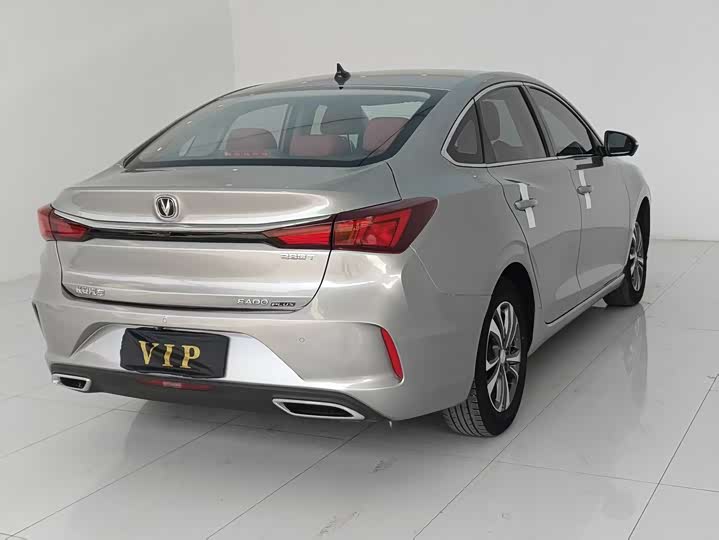 Фото 13 - Changan Eado Plus