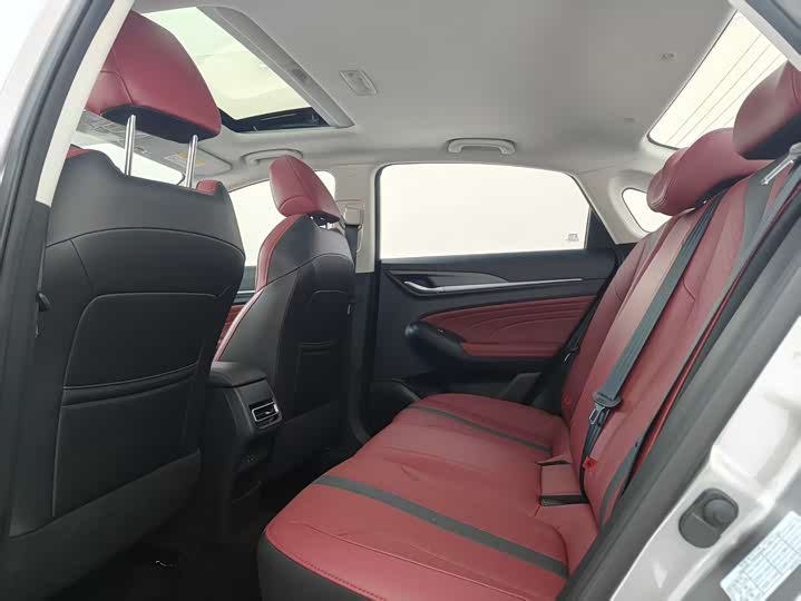 Фото 7 - Changan Eado Plus