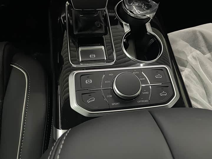 Фото 8 - Hongqi HS7