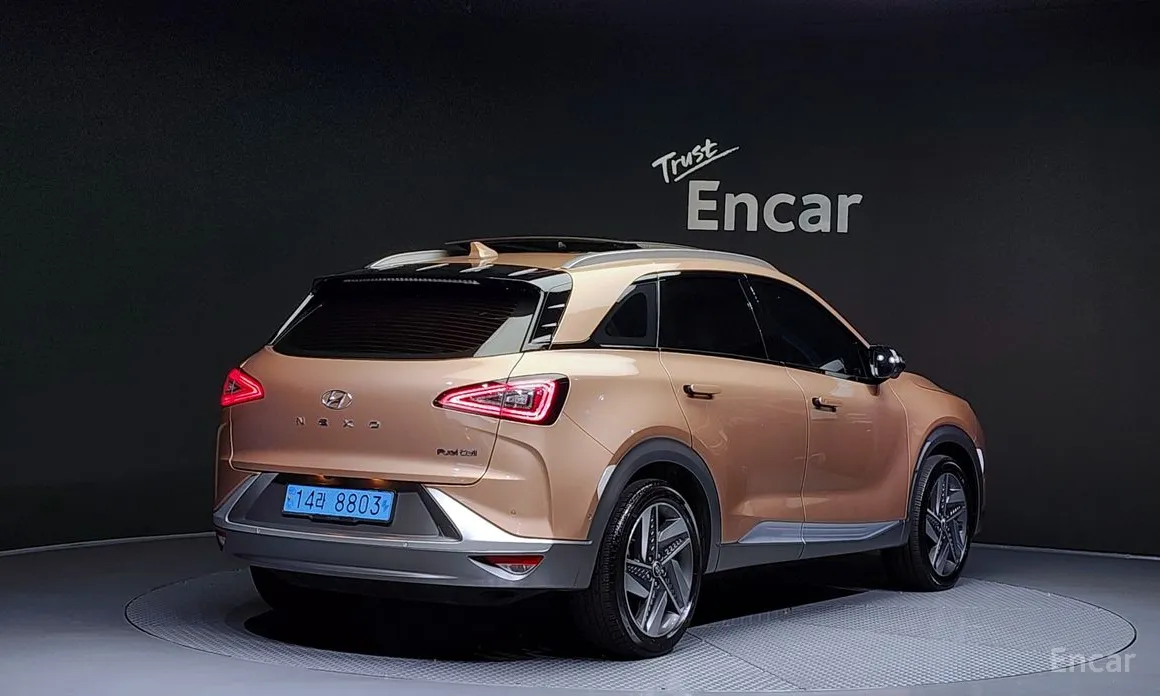 Фото 2 - Hyundai Nexo