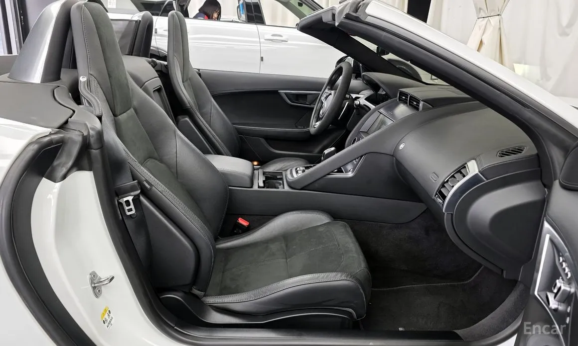 Фото 11 - Jaguar F-Type