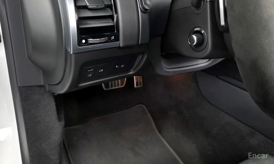 Фото 18 - Jaguar F-Type