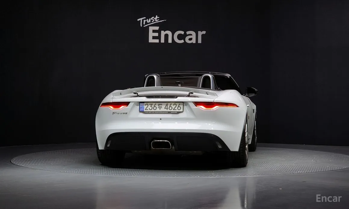 Фото 4 - Jaguar F-Type