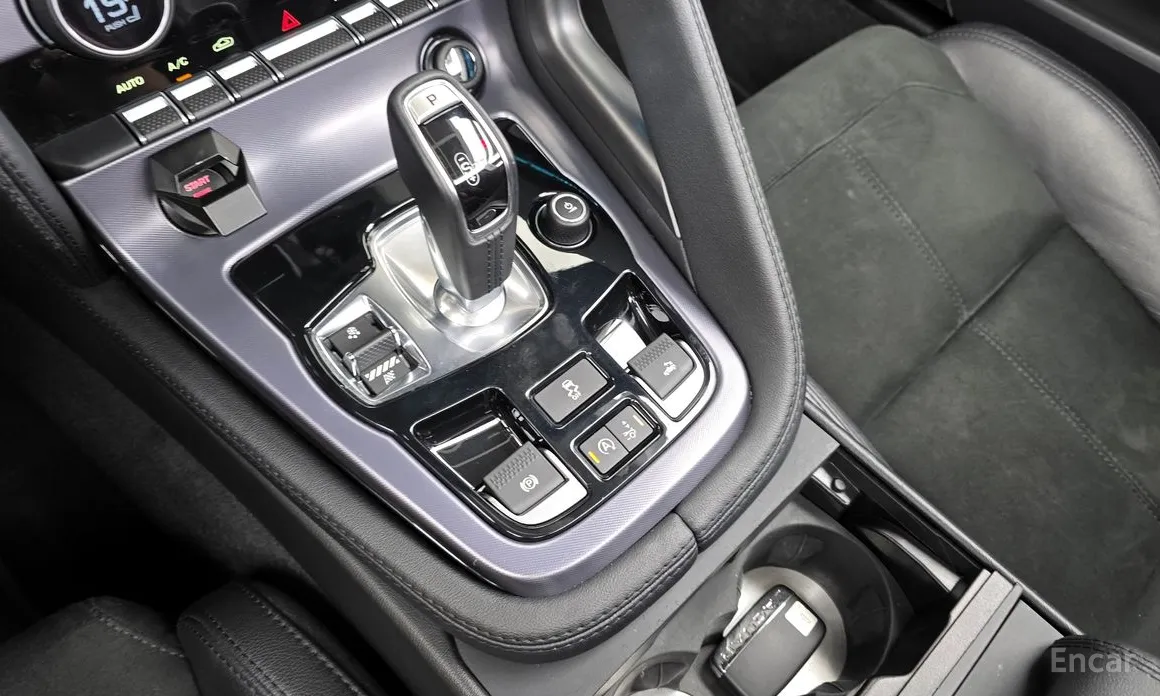 Фото 9 - Jaguar F-Type