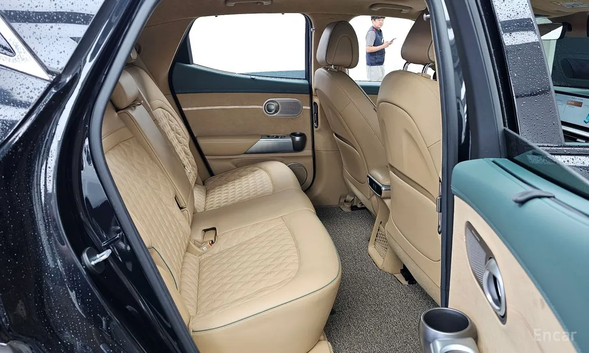 Фото 12 - Genesis GV60