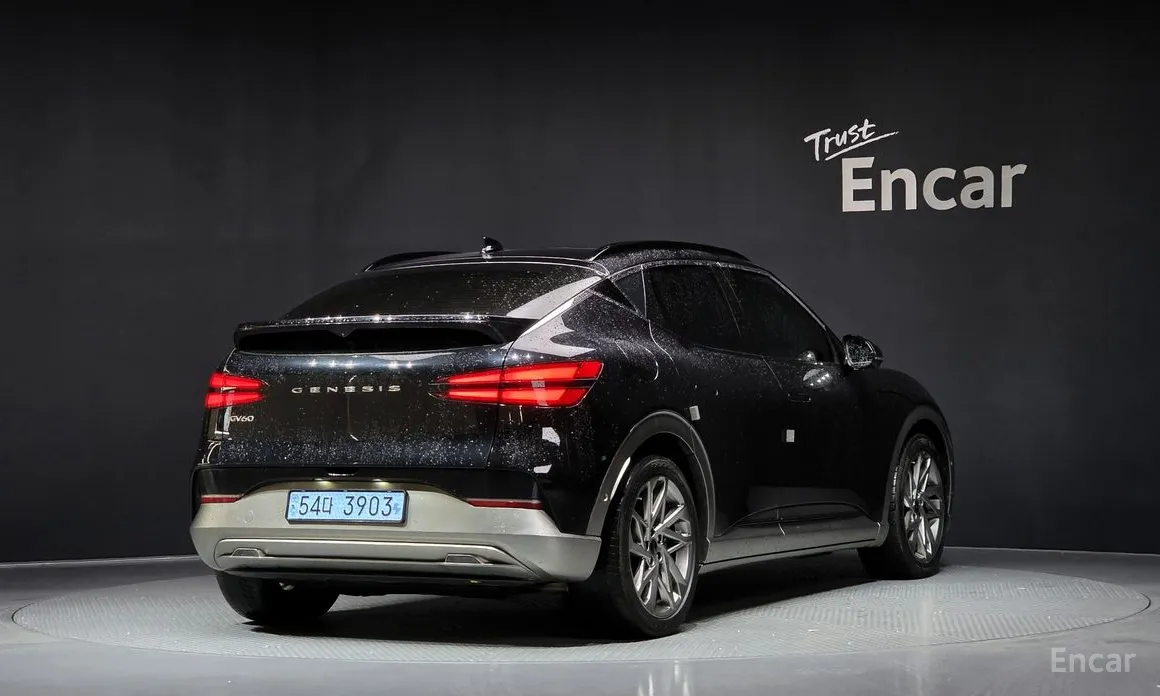 Фото 2 - Genesis GV60