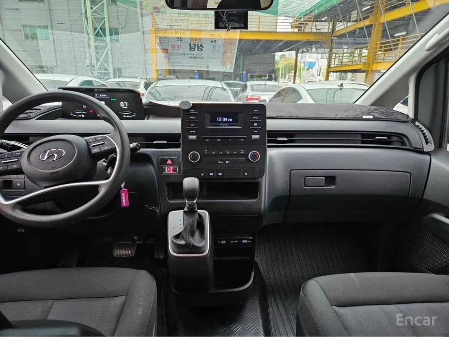 Фото 6 - Hyundai Staria