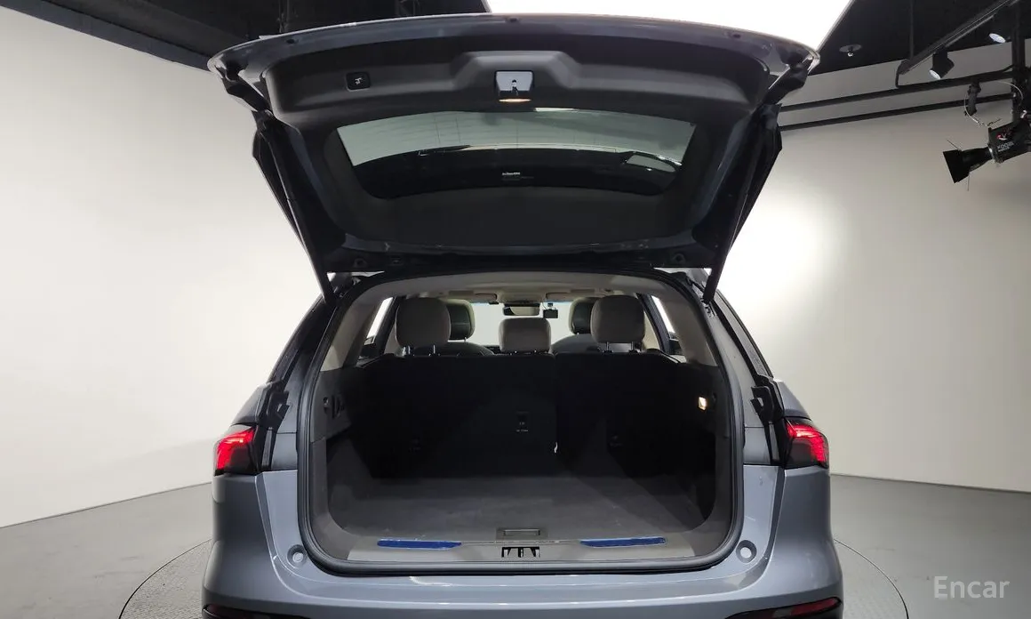 Фото 20 - Lincoln Nautilus