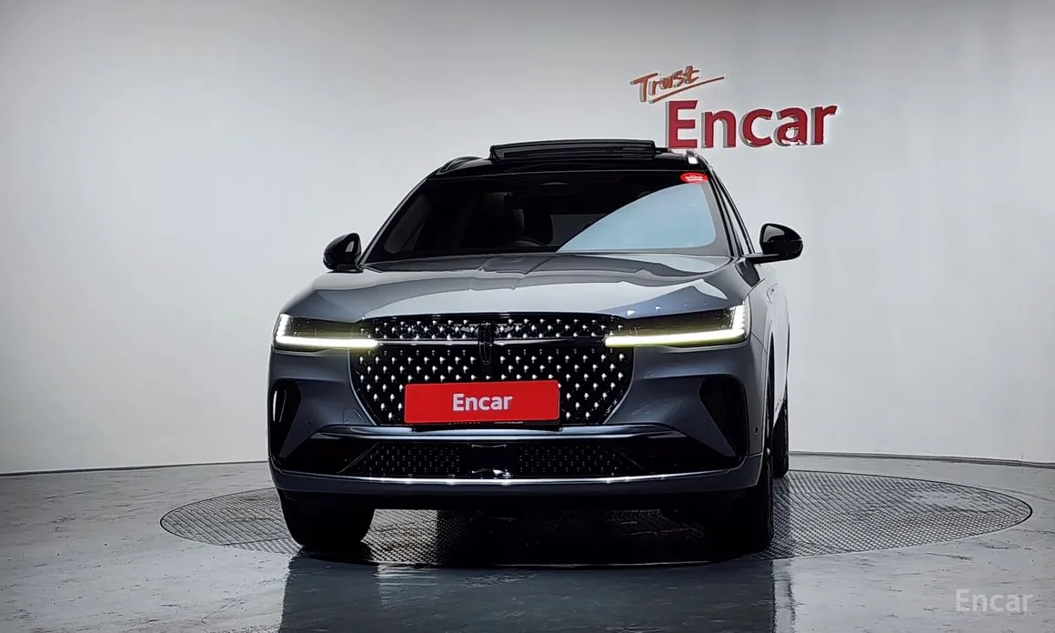 Фото 3 - Lincoln Nautilus