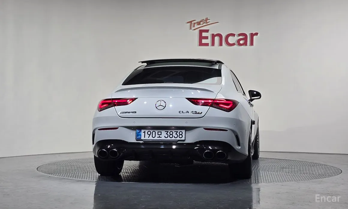 Фото 4 - Mercedes-Benz CLA-Class