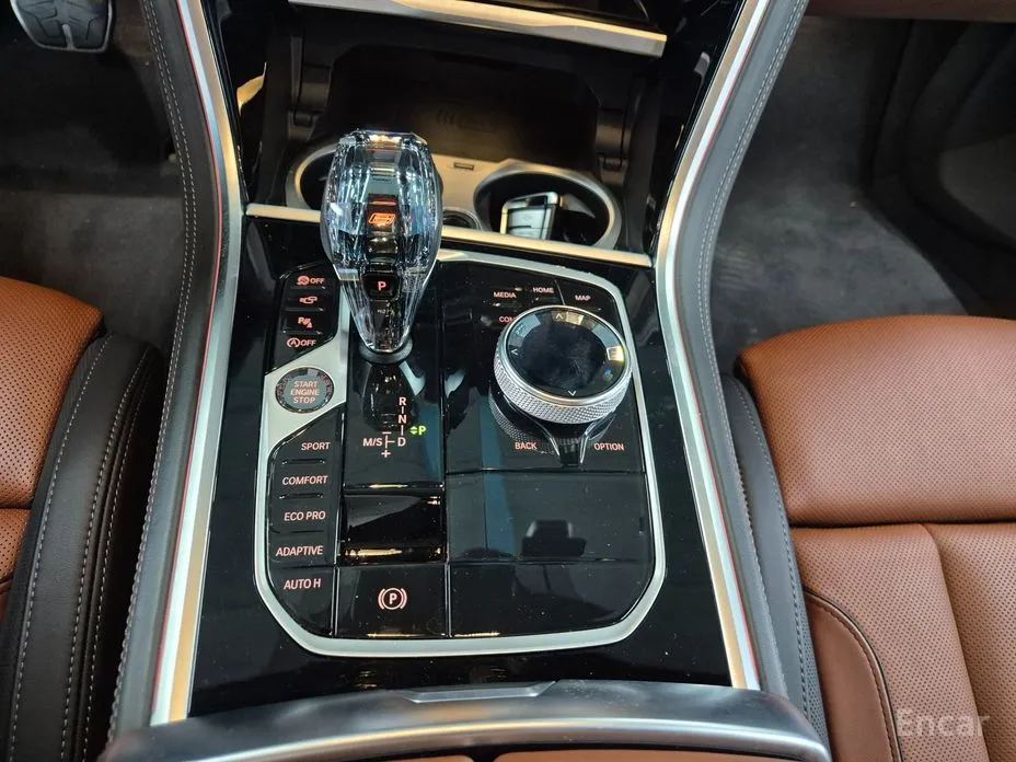 Фото 16 - BMW 8 Series