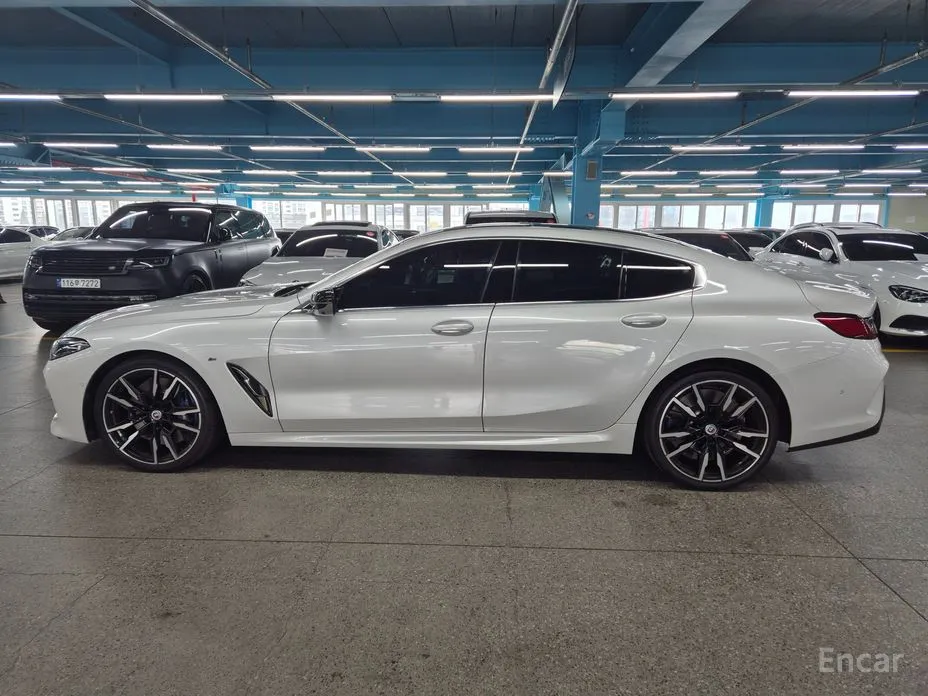 Фото 3 - BMW 8 Series