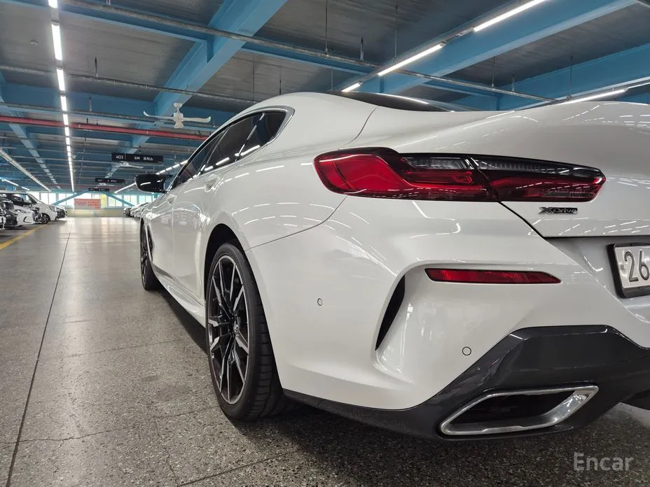 Фото 6 - BMW 8 Series
