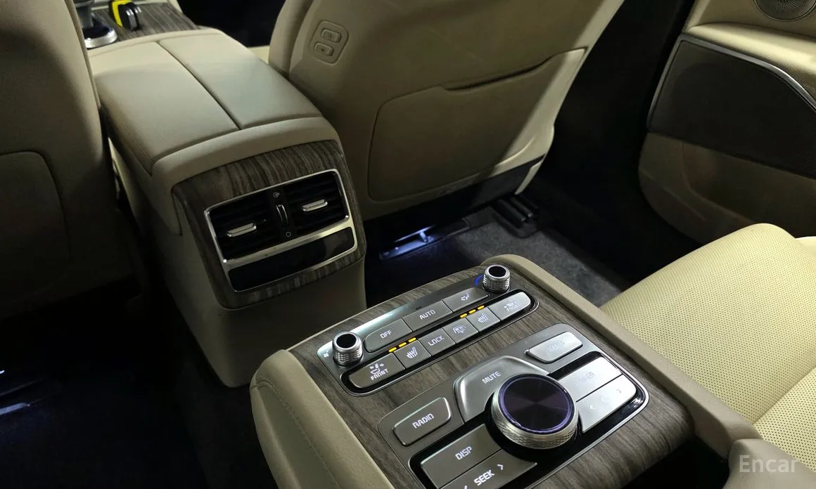 Фото 18 - Kia K9