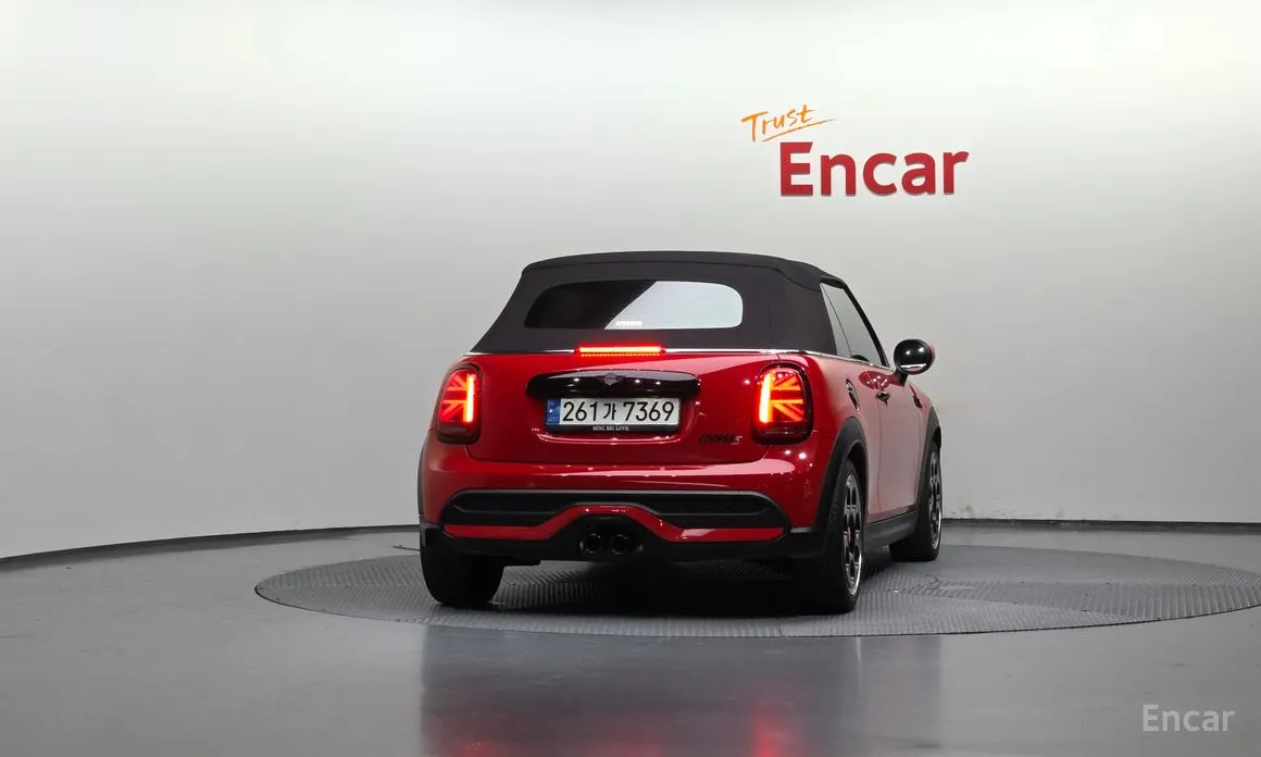 Фото 4 - Mini Cooper Convertible