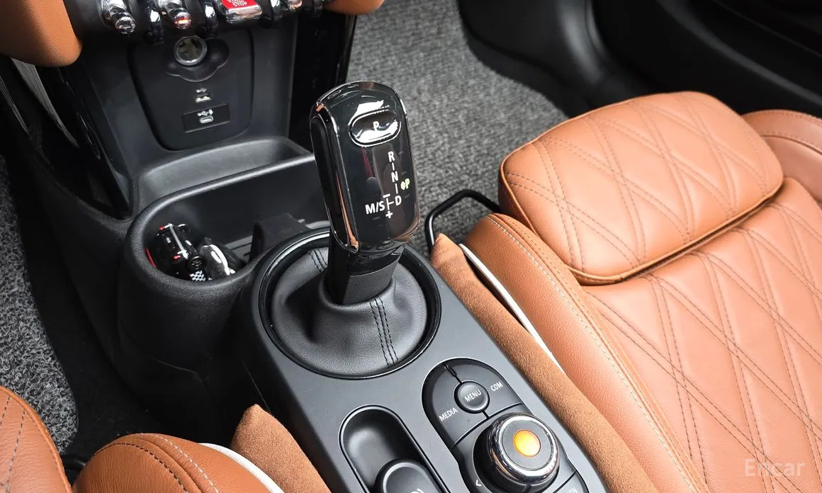 Фото 9 - Mini Cooper Convertible