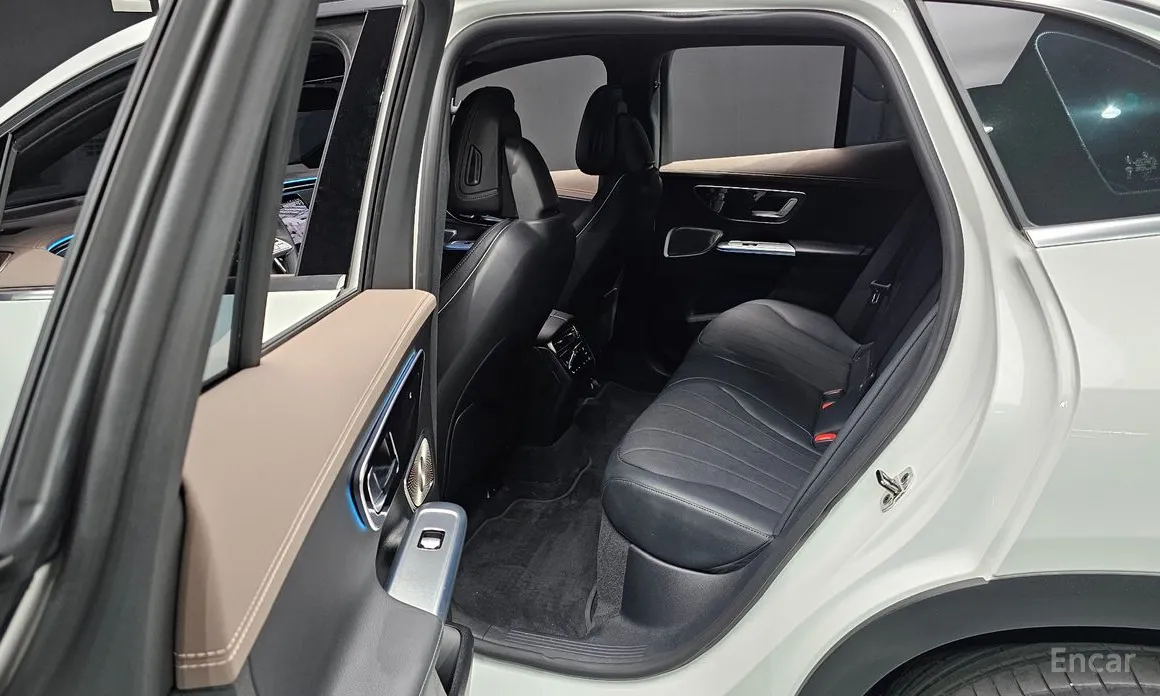 Фото 18 - Mercedes-Benz EQE