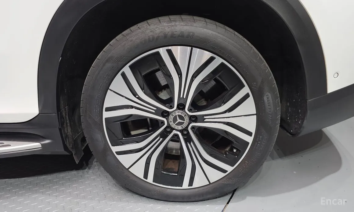 Фото 5 - Mercedes-Benz EQE