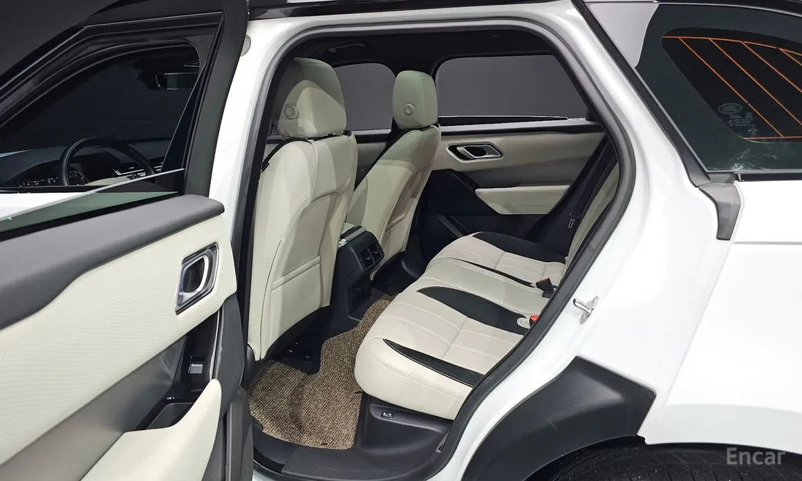 Фото 11 - Land Rover Range Rover Velar