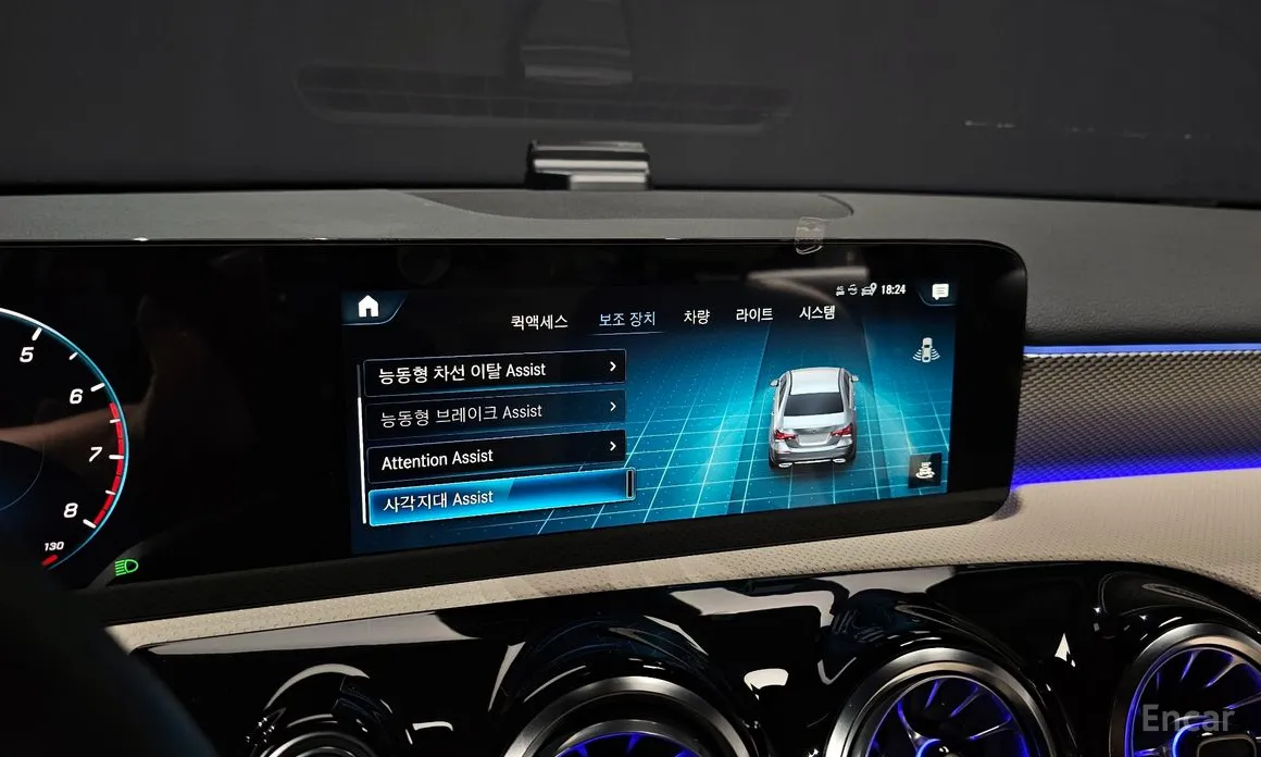 Фото 16 - Mercedes-Benz A-Class