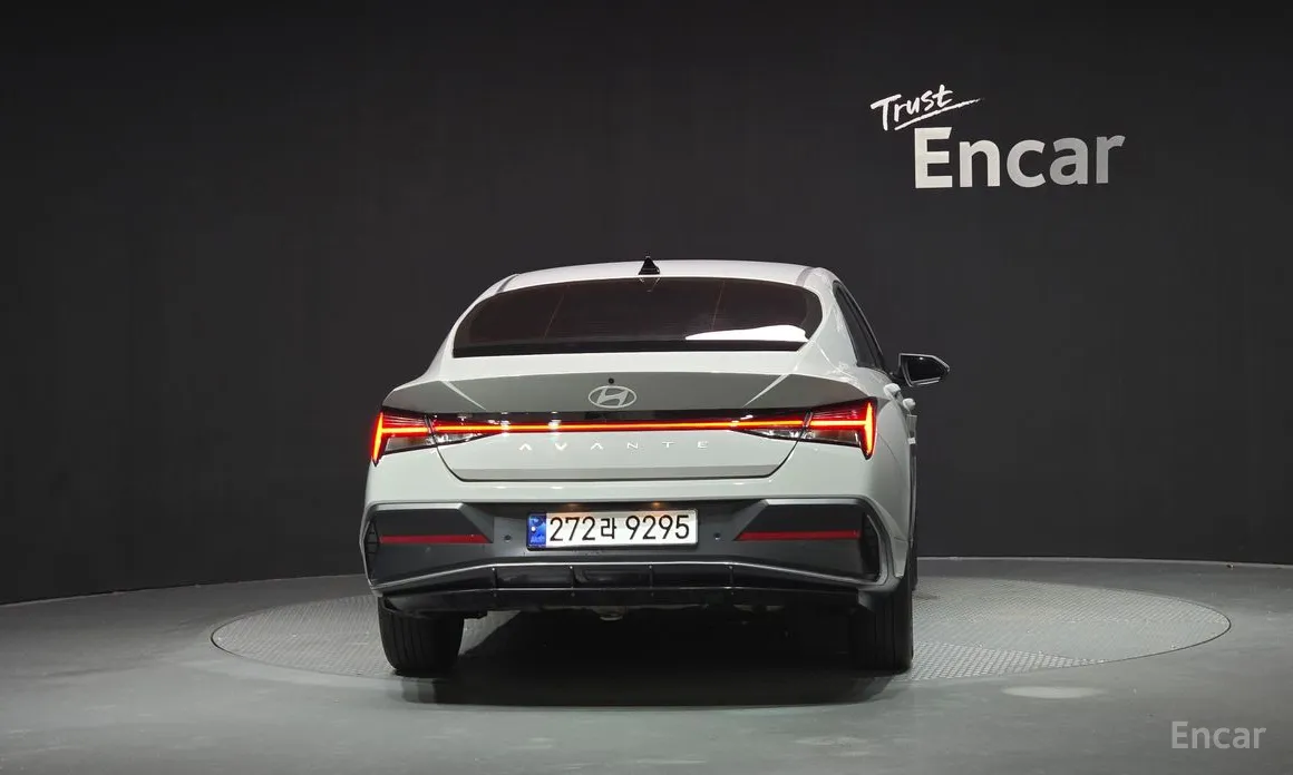 Фото 4 - Hyundai Avante