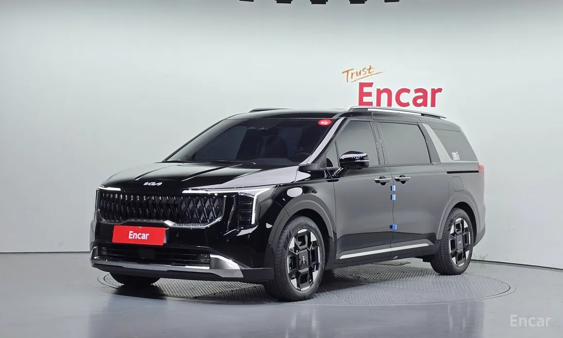 Фото 1 - Kia Carnival