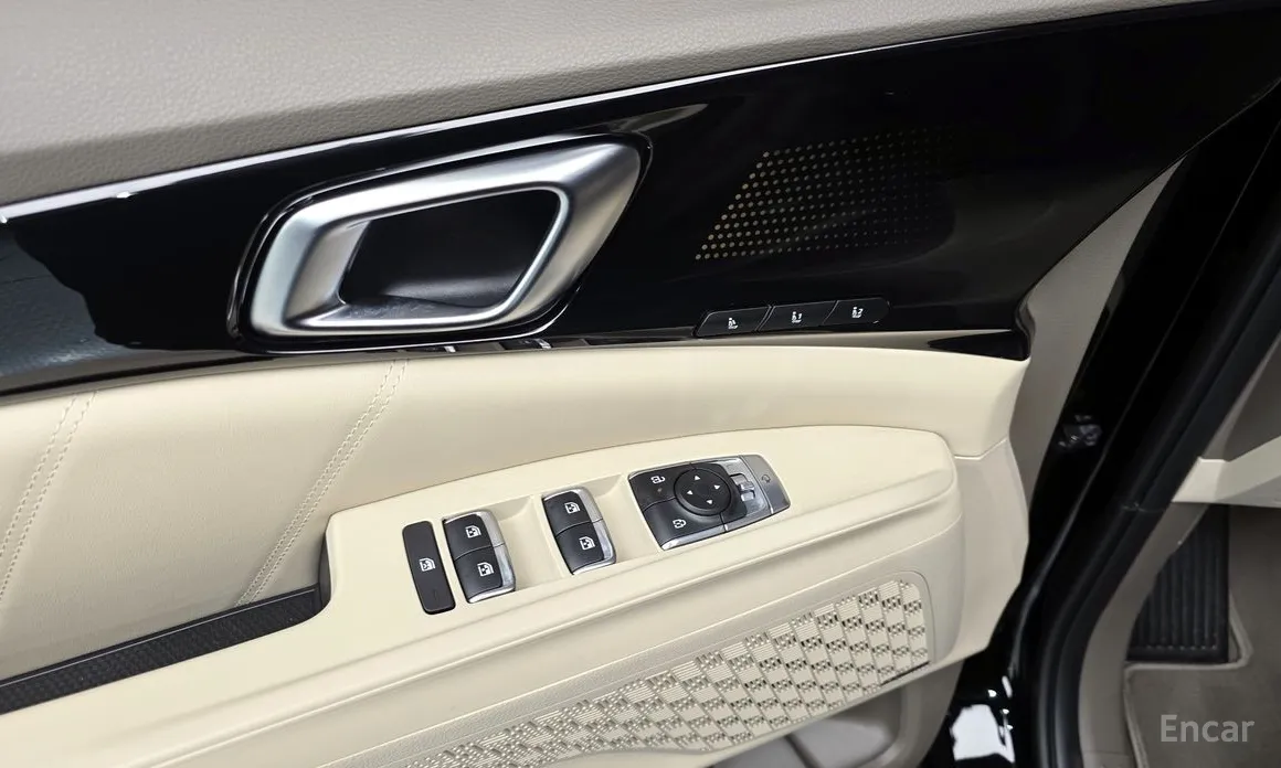 Фото 14 - Kia Carnival