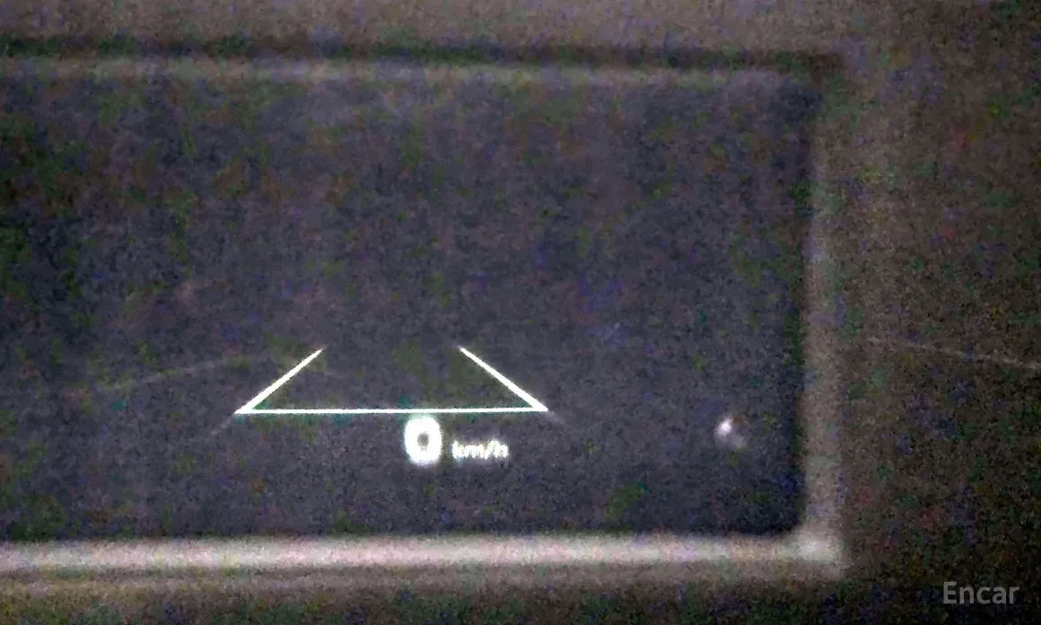 Фото 17 - Kia Carnival