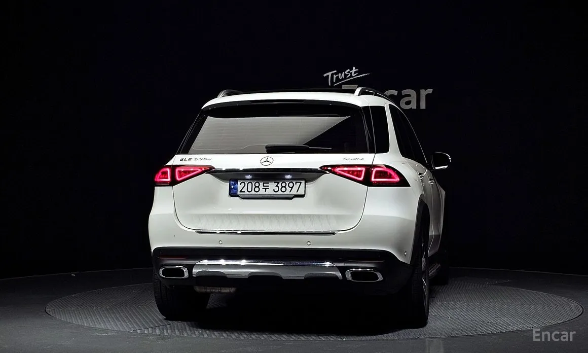 Фото 4 - Mercedes-Benz GLE-Class