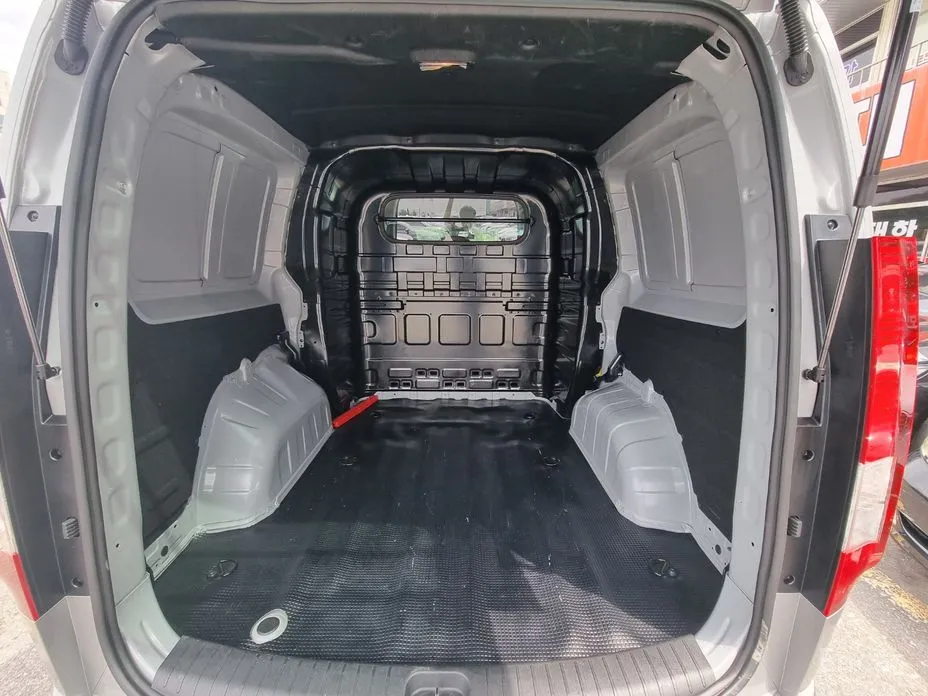 Фото 17 - Hyundai Staria