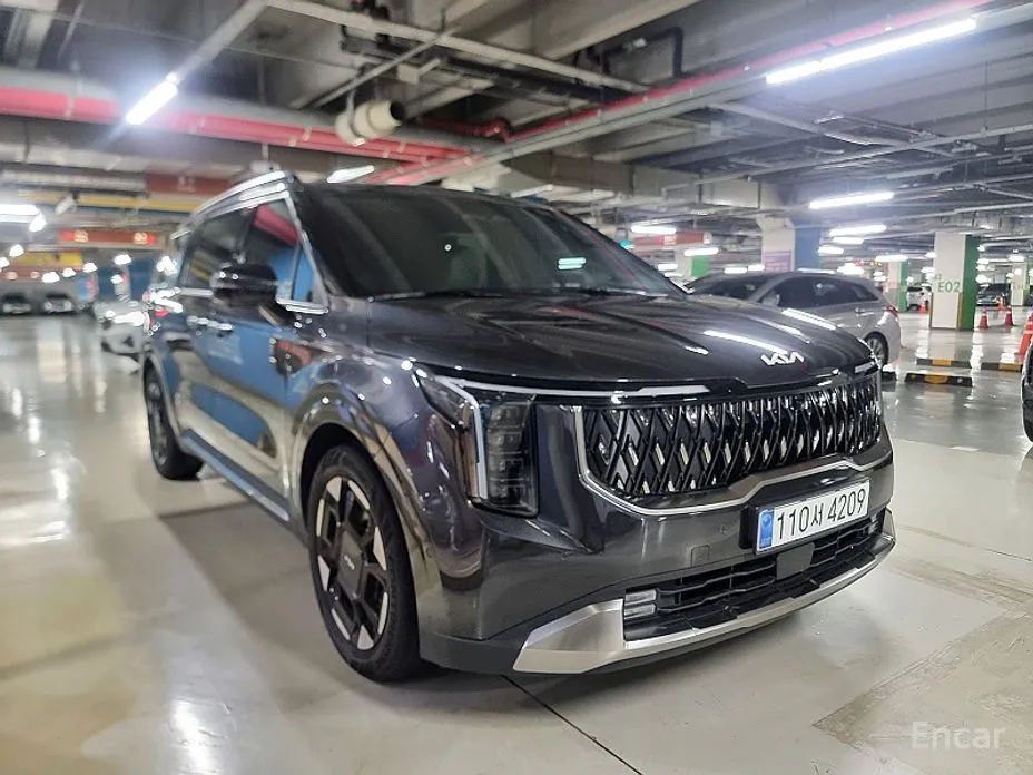 Фото 2 - Kia Carnival