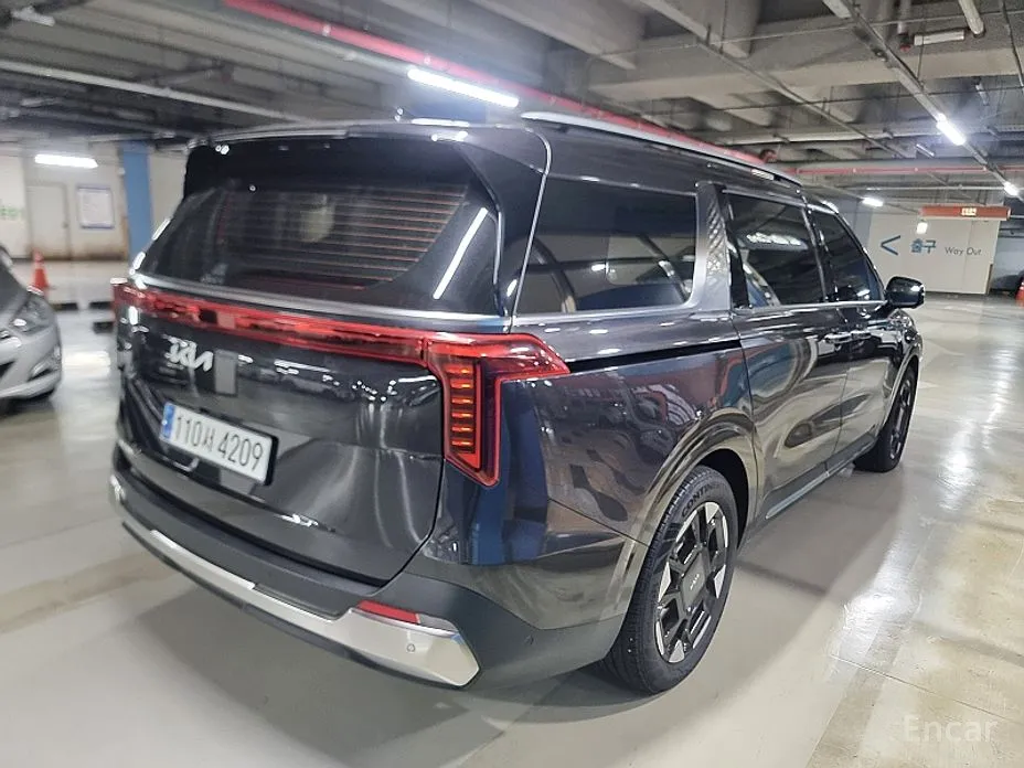 Фото 4 - Kia Carnival