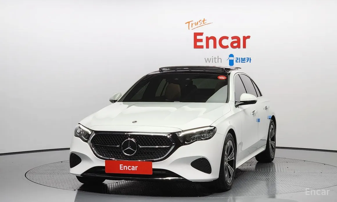 Фото 3 - Mercedes-Benz E-Class